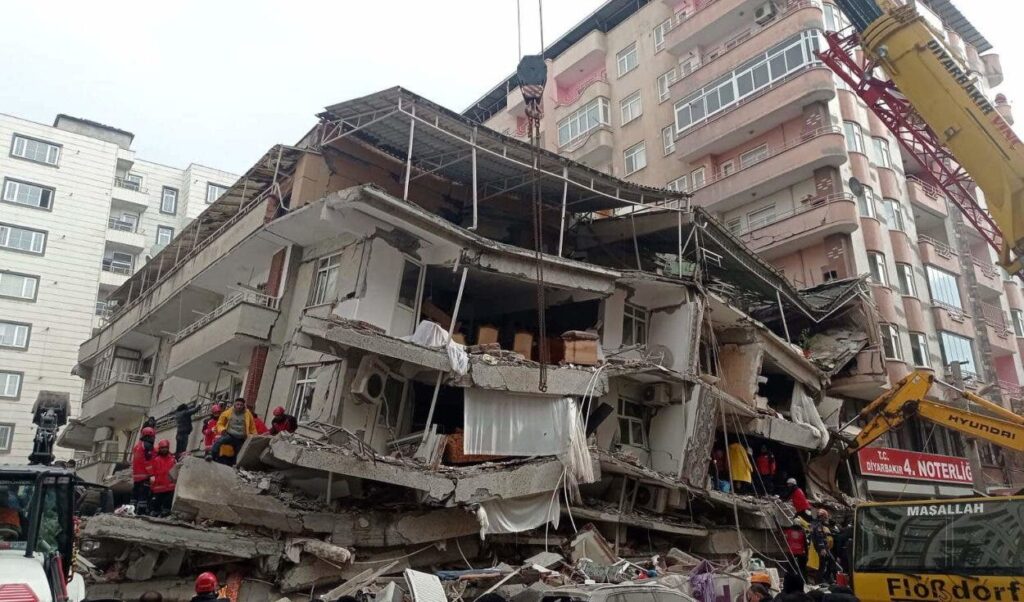 eeuu-manda-a-turquia-equipos-de-busqueda-y-rescate-urbano