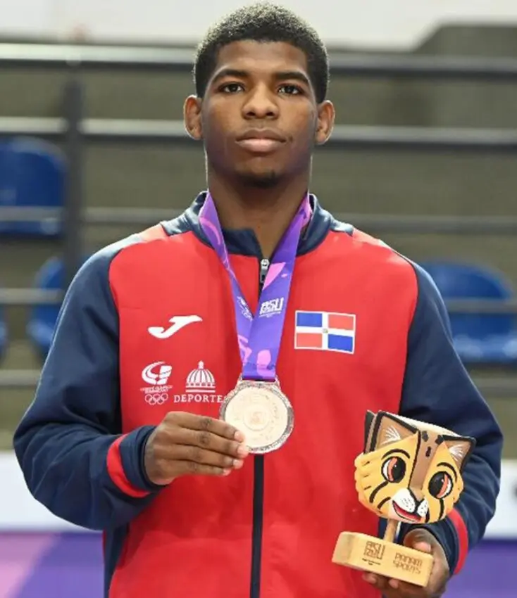 yorkis-carvajal-lucho-su-bronce-para-rd
