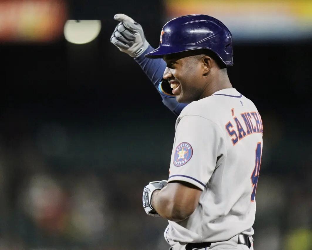 jesus-sanchez-sale-de-slump-con-noche-perfecta