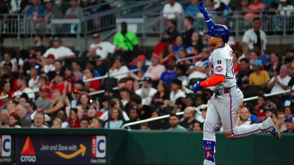 ¡juan-soto-la-rompe!:-conecta-su-jonron-32-y-remolca-4-carreras-en-la-victoria-de-los-mets