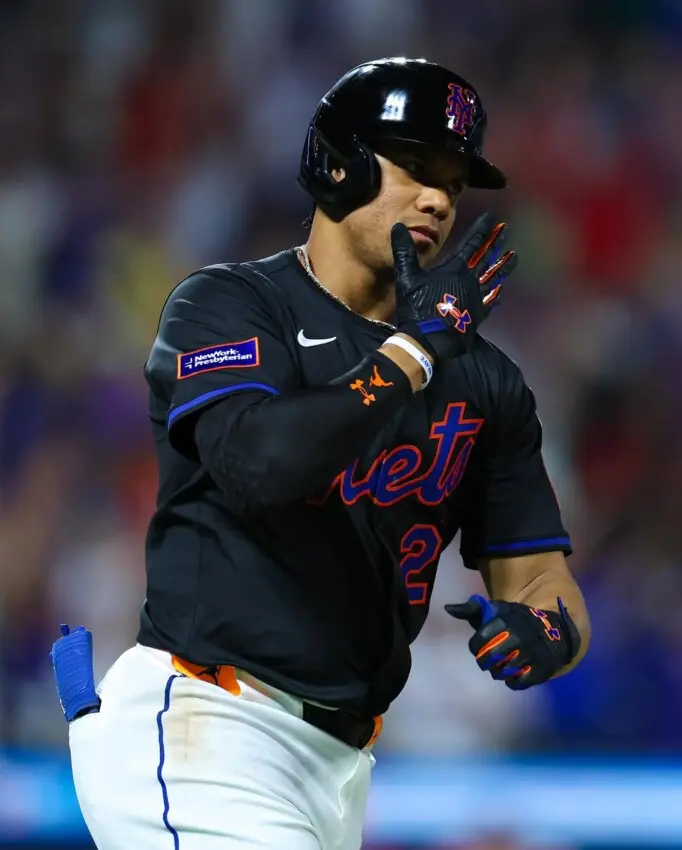 juan-soto-roba-su-base-34-y-se-acerca-al-exclusivo-club-40-40-en-mlb