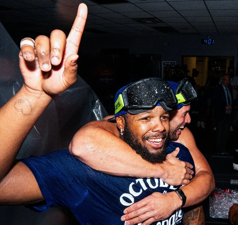 abran-el-champan,-pero-guarden-una-botella:-vladdy-jr.-“el-trabajo-no-ha-terminado”