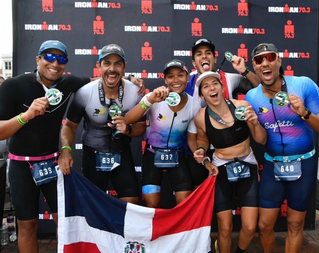 triatletas-dominicanos-brillan-en-ironman-70.3