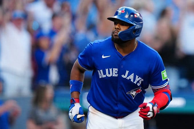 vladimir-guerrero-jr.-y-su-noche-historica-ante-los-yankees