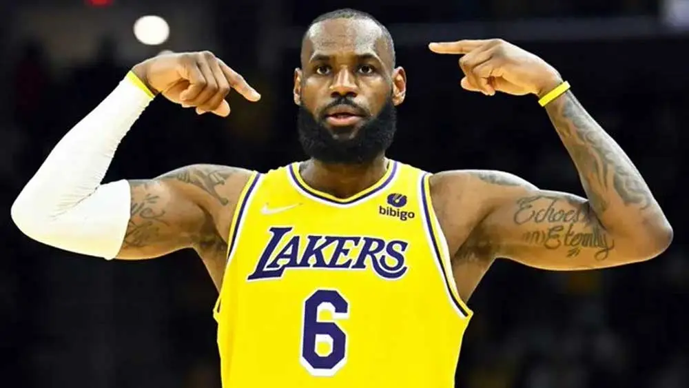 lebron-james-se-perdera-el-inicio-de-la-temporada-por-problemas-de-ciatica