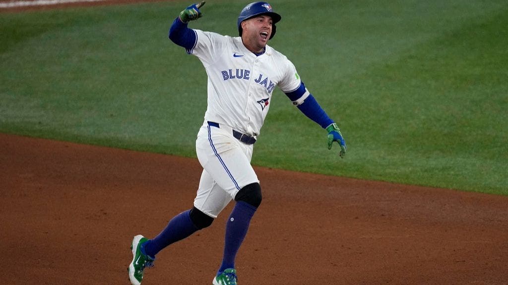 ¡a-la-serie-mundial!-el-jonron-de-springer-sella-el-pase-de-los-blue-jays-en-el-juego-7
