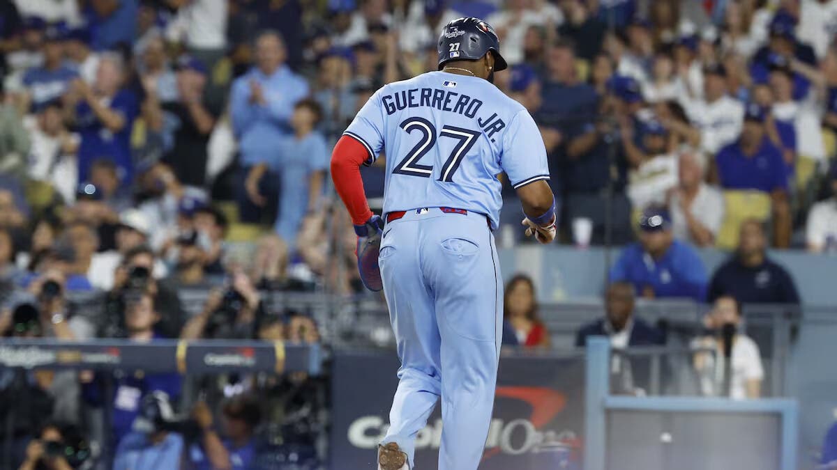 blue-jays-vencen-6-2-a-dodgers-en-el-juego-4-de-la-serie-mundial-desde-el-dodger-stadium