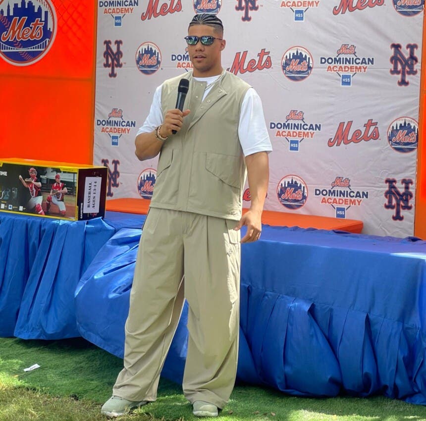 mas-alla-del-bate:-como-la-presencia-de-juan-soto-transformo-jornada-social-de-los-mets