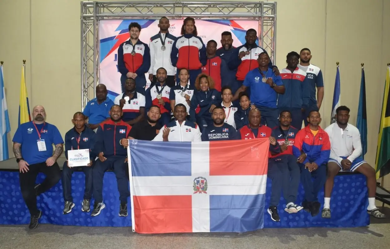 dominicana-8-medallas-en-clasificatorio-de-lucha