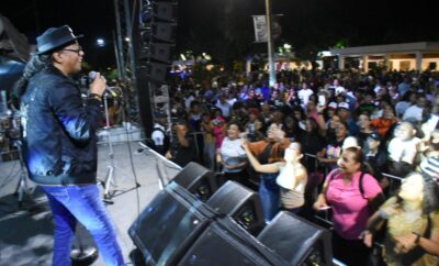 a-puro-merengue,-sergio-vargas-cierra-en-san-pedro-de-macoris-la-segunda-edicion-de-«ritmo-de-la-costa»