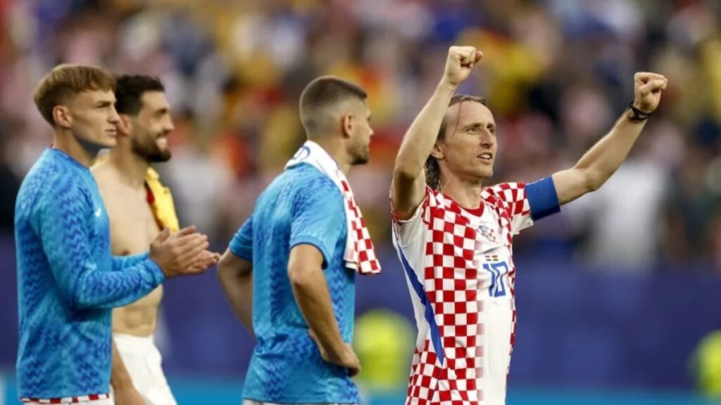 croacia-quita-invicto-a-ghana-tras-derrotarle-2-1-y-acaba-como-segunda-grupo-l