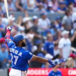 Vladimir Guerrero Jr. se sacude con primer jonrón en casa