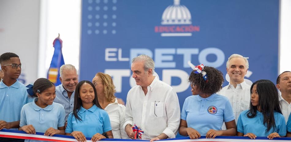 abinader-traslada-desde-hoy-su-despacho-para-santiago-durante-tres-dias