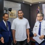 Se entrega joven de 23 años buscado por doble homicidio en La Caleta, Boca Chica; buscan un cuarto implicado