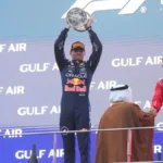 Verstappen supera a Antonelli y gana el Gran Premio de Bahréin de Fórmula 1 en Malasia