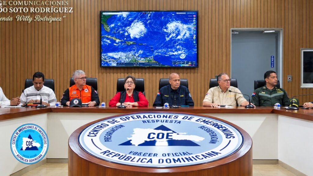 coe-coloca-a-la-mayoria-del-pais-en-alerta-por-varias-vaguadas,-incluyendo-el-distrito-nacional