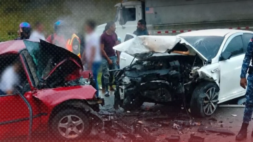 identifican-3-de-accidente-en-circunvalacion-de-santo-domingo;-habia-una-embarazada