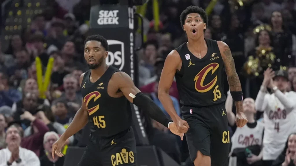meleek-thomas-impulsa-la-remontada-de-los-cavaliers-en-tiempo-extra